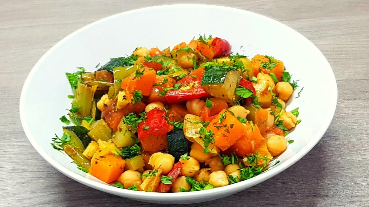 Ensalada de garbanzos y verduras salteadas: ¡Sabor y salud en un plato!