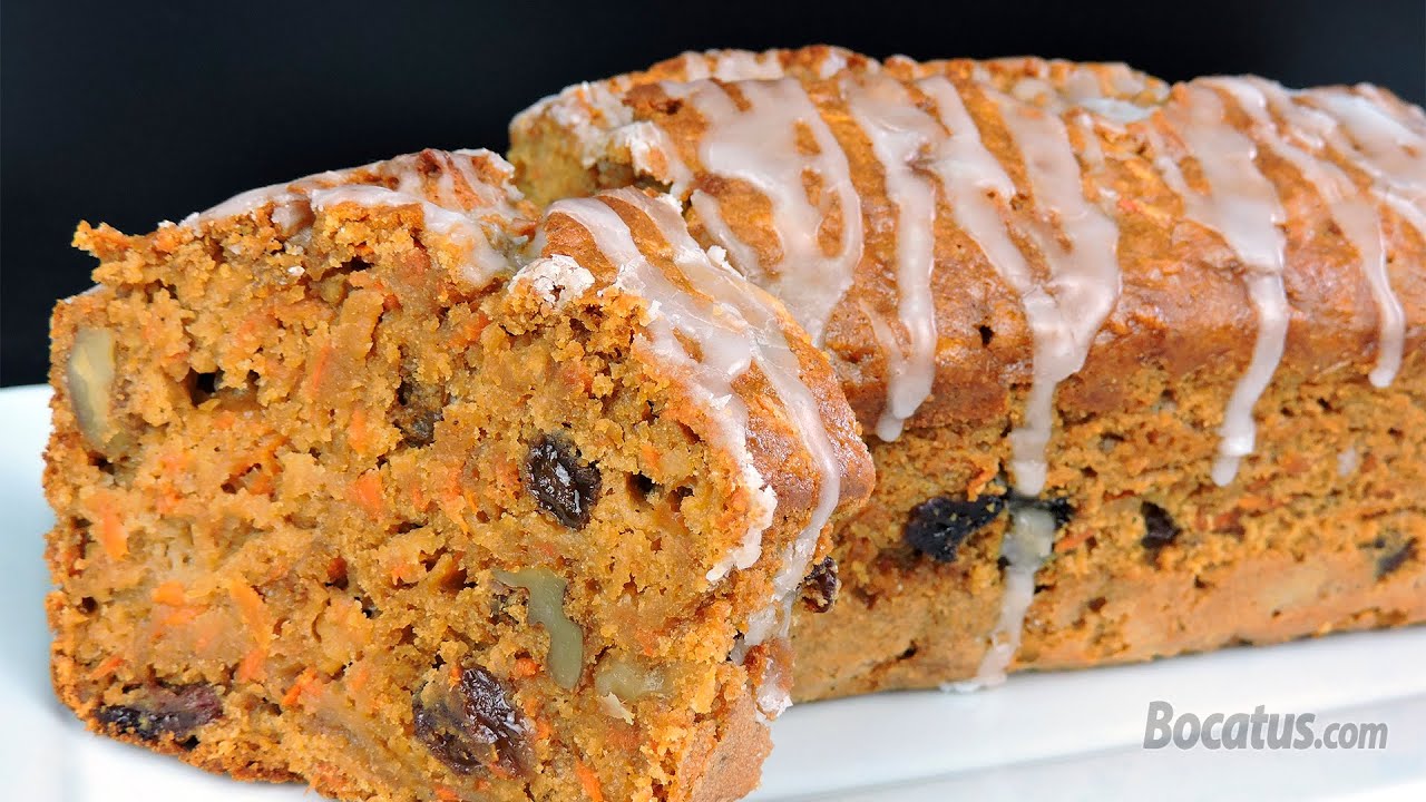 Disfruta de un sabroso budín de manzana, zanahoria y nueces en casa