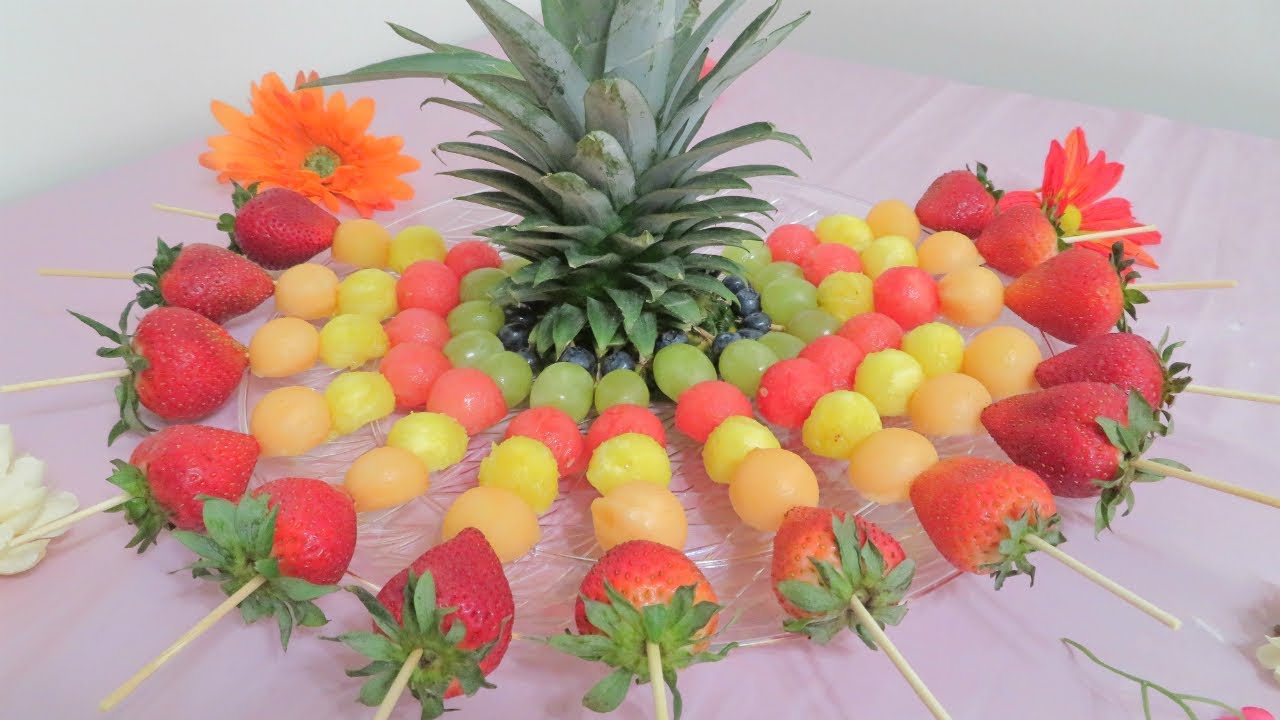 Brochetas de frutas irresistibles: la clave está en su presentación decorativa