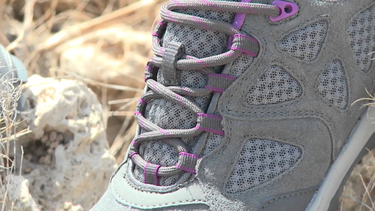 Descubre las increíbles zapatillas de trekking para mujer en la naturaleza